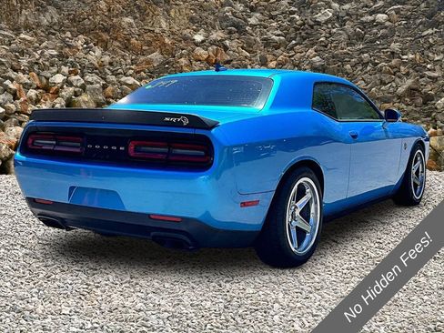 Used 2018 Dodge Challenger SRT Hellcat RWD image 2