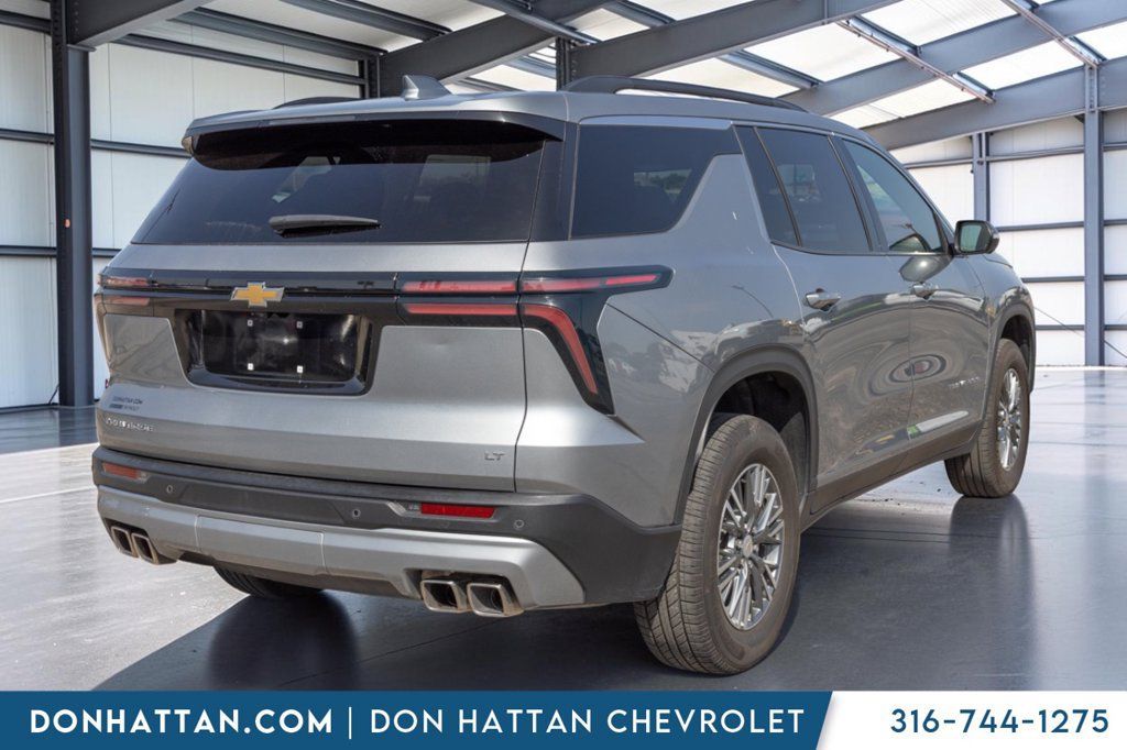 Used 2024 Chevrolet Traverse LT FWD image 27