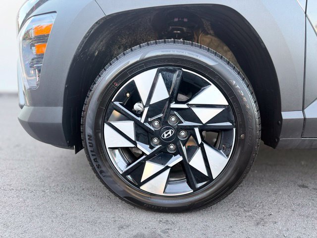 Used 2024 Hyundai Kona SEL AWD/4WD image 25