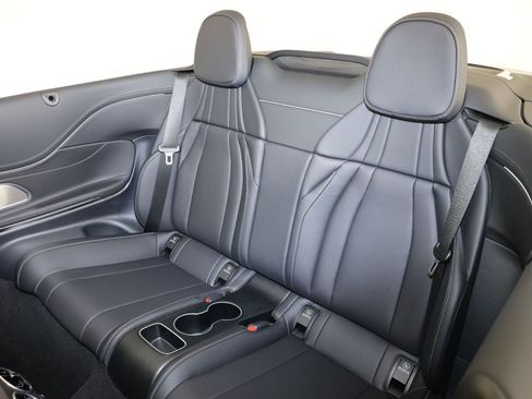 Used 2024 Mercedes-Benz CLE 300 4MATIC Cabriolet image 11
