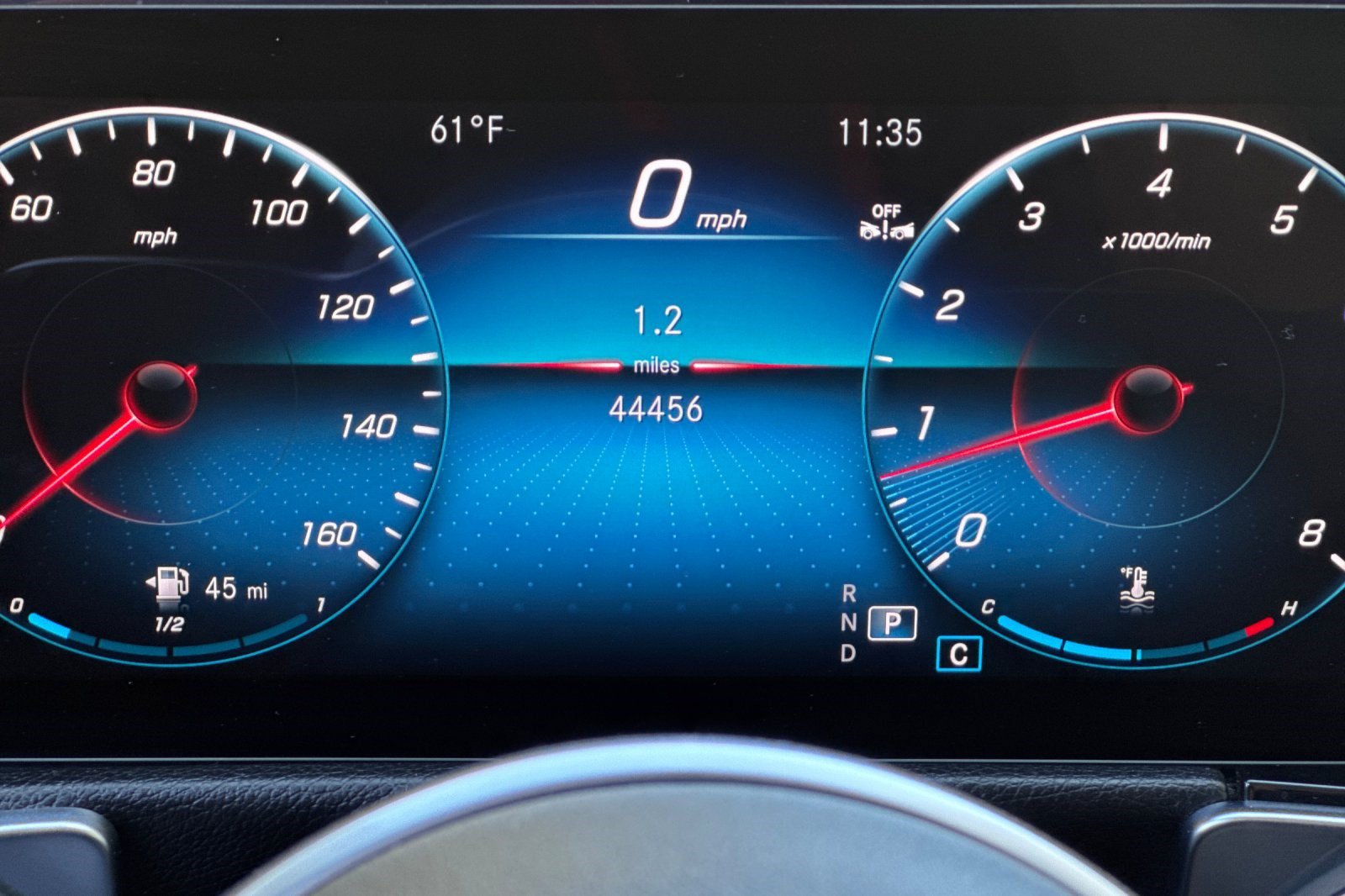 Used 2023 Mercedes-Benz GLB 250 w/ Premium Package image 23