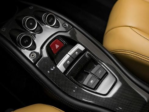 Used 2014 Ferrari 458 Spider RWD image 28