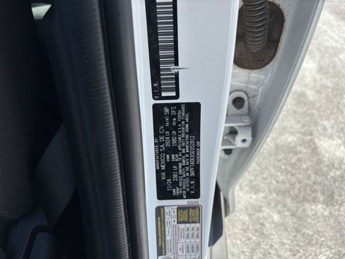 Used 2025 Kia K4 LXS image 30