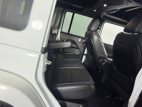Used 2024 Jeep Wrangler High Altitude AWD/4WD image 34