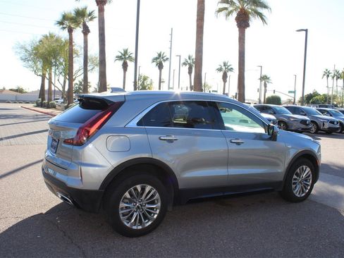 Used 2024 Cadillac XT4 Premium Luxury image 5