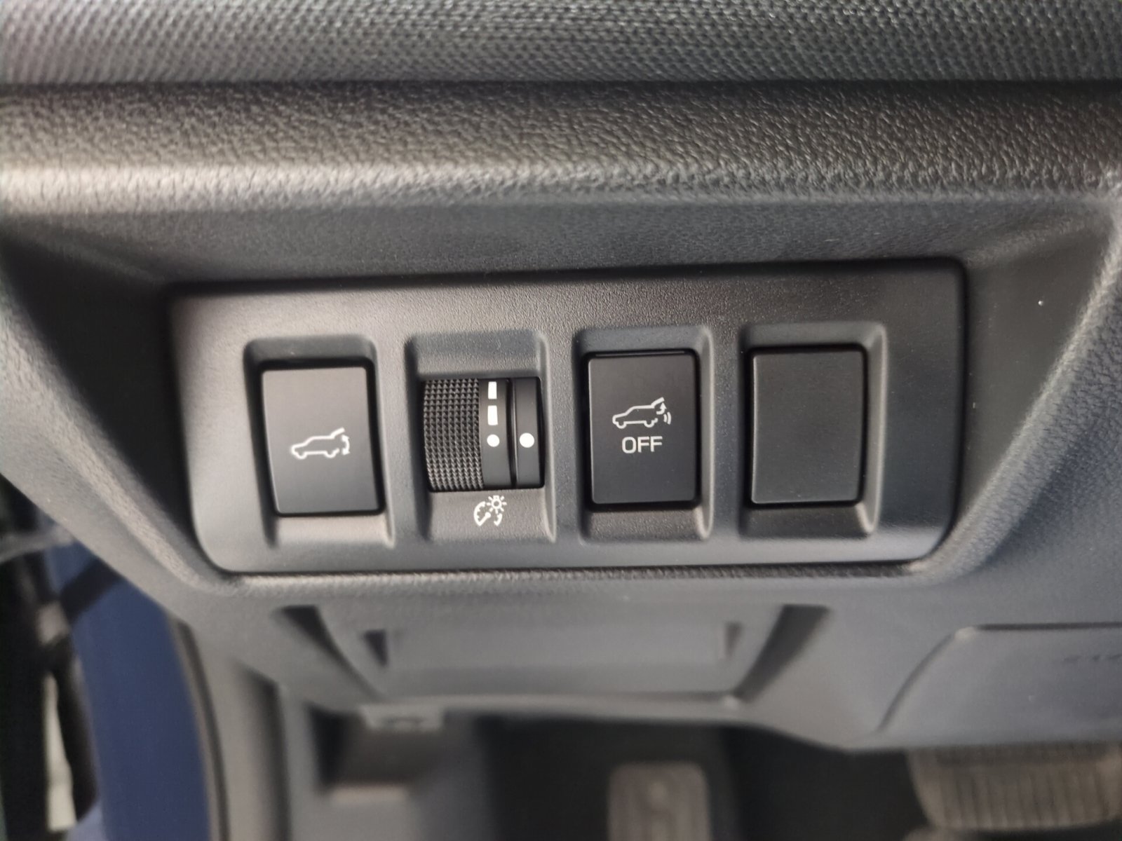 Certified 2024 Subaru Outback Premium AWD/4WD image 19