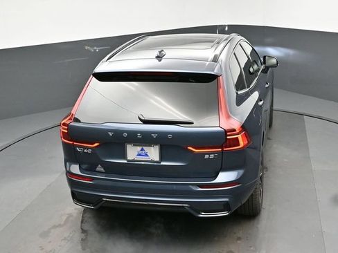 New 2026 Volvo XC60 B5 Core w/ Climate Package image 45