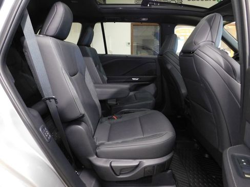 Used 2026 Lexus TX 500h AWD image 92