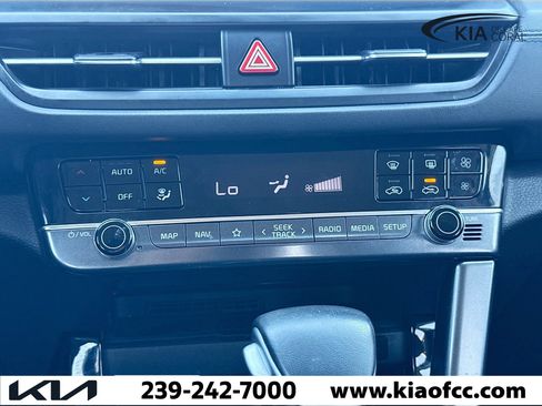 Certified 2024 Kia Seltos EX image 32