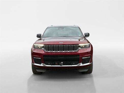 Used 2023 Jeep Grand Cherokee L Summit w/ Luxury Tech Group V image 8
