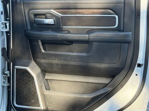 Used 2019 RAM 3500 Laramie image 31
