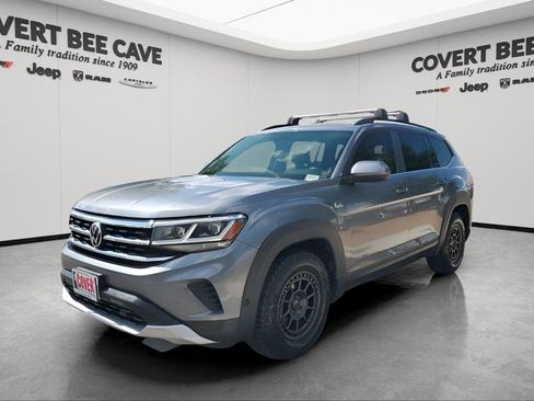 Used 2021 Volkswagen Atlas SE image 3
