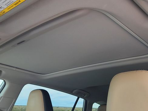 Used 2018 Toyota RAV4 Limited w/ Advanced Technology Package AWD/4WD image 10