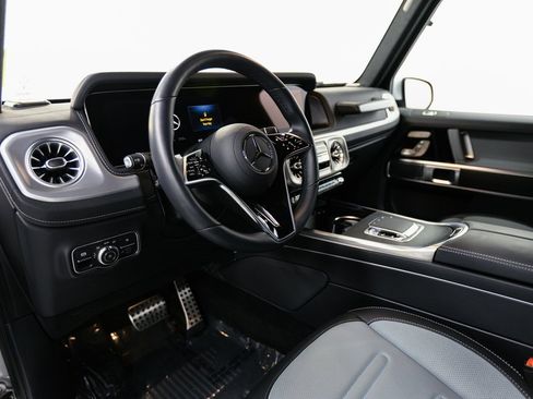 Used 2025 Mercedes-Benz G 550 w/ Manufactur Interior Package image 10