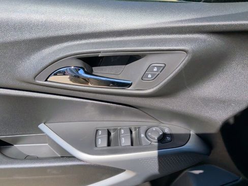 New 2026 Chevrolet Trax RS w/ Sunroof Package image 11