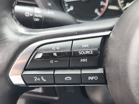 Used 2024 MAZDA MAZDA3 s image 19