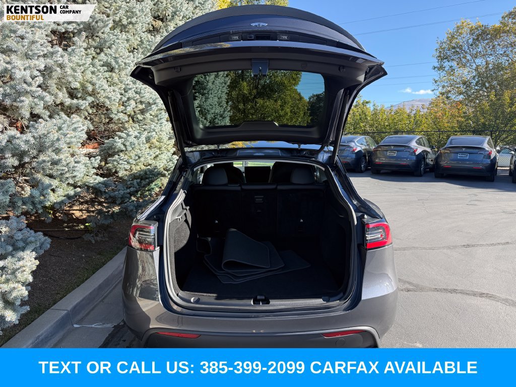 Used 2023 Tesla Model Y Performance AWD/4WD image 31