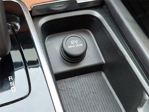 Used 2023 Volvo XC90 B6 Plus image 23