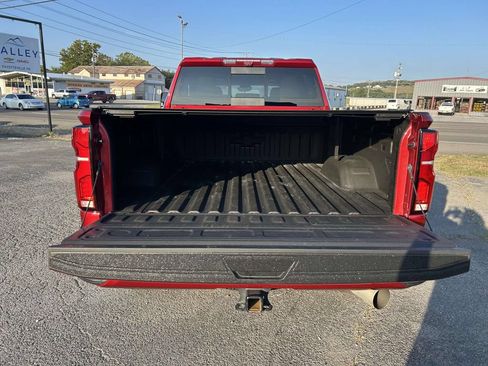 Used 2025 Chevrolet Silverado 2500 High Country w/ High Country Premium Package AWD/4WD image 11