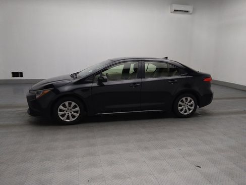 Used 2020 Toyota Corolla LE image 2