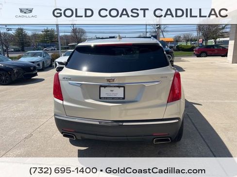 Used 2017 Cadillac XT5 FWD image 3