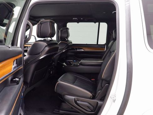 Used 2024 Jeep Grand Wagoneer L Series III image 15