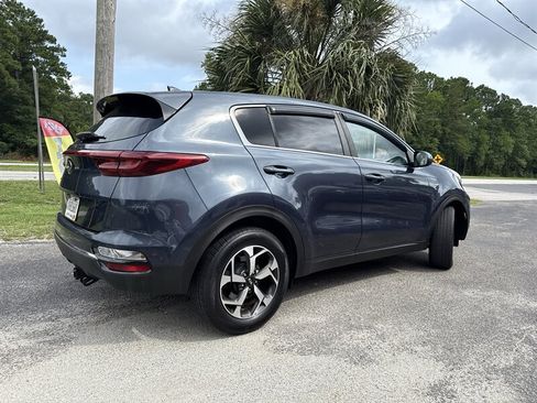 Used 2020 Kia Sportage LX AWD/4WD image 4