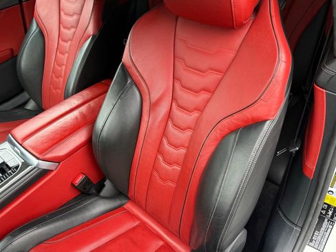 Used 2022 BMW M850i xDrive Coupe image 13