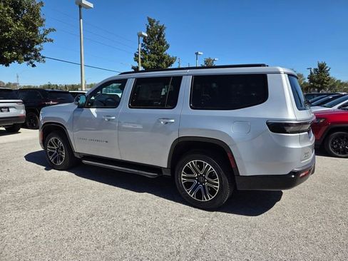 New 2026 Jeep Grand Wagoneer 4D Sport Utility w/ HD Trailer Tow Package image 11