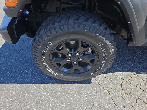 Used 2021 Jeep Wrangler Unlimited Willys image 11