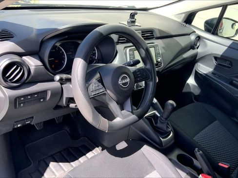 Used 2024 Nissan Versa S FWD image 2