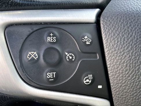 Used 2022 GMC Acadia SLT w/ Technology Package image 11