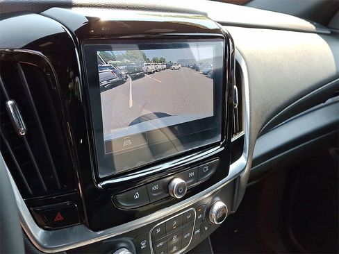 Certified 2023 Chevrolet Traverse LT image 16