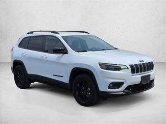 Used 2023 Jeep Cherokee Altitude Lux AWD/4WD video 2