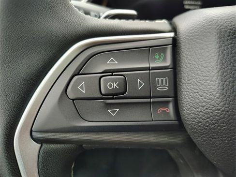 New 2025 Jeep Grand Cherokee L Altitude image 18