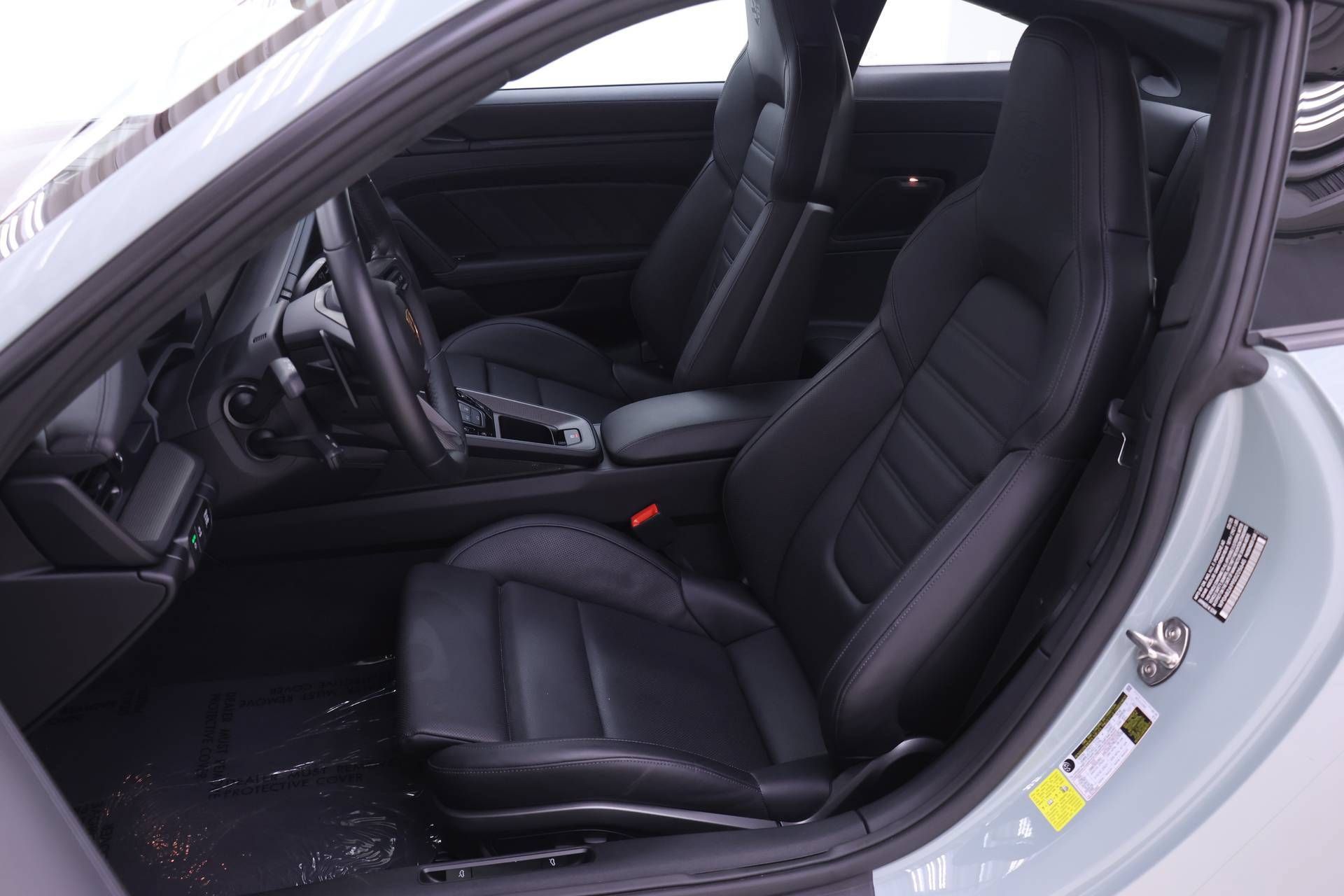 Used 2025 Porsche 911 Carrera 4 GTS AWD/4WD image 5