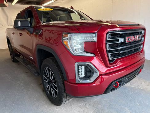 Used 2022 GMC Sierra 1500 AT4 w/ AT4 Preferred Package AWD/4WD image 4