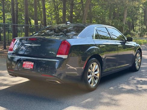 Used 2016 Chrysler 300 C AWD/4WD image 5