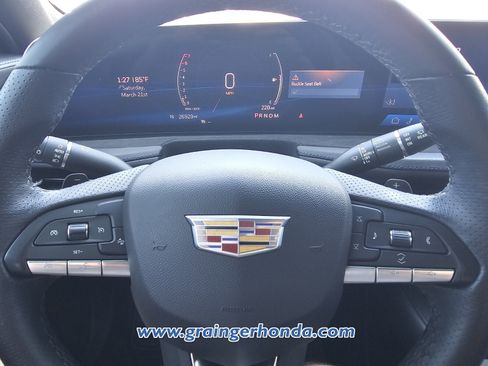 Used 2024 Cadillac XT4 Sport image 18