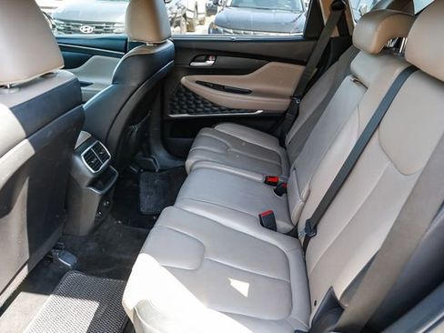 Used 2020 Hyundai Santa Fe SEL FWD image 17