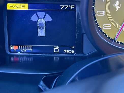 Used 2019 Ferrari 488 Spider image 33