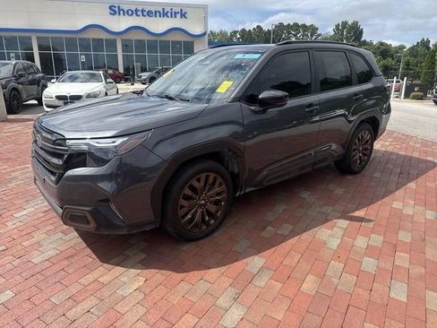 Used 2025 Subaru Forester Sport AWD/4WD image 4