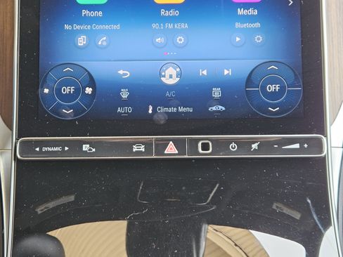 Used 2025 Mercedes-Benz GLC 300 image 20