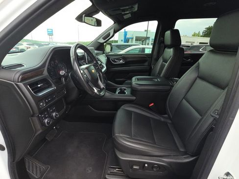 Used 2021 Chevrolet Suburban LT AWD/4WD image 15