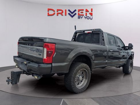 Used 2018 Ford F350 Platinum w/ Platinum Ultimate Package image 5