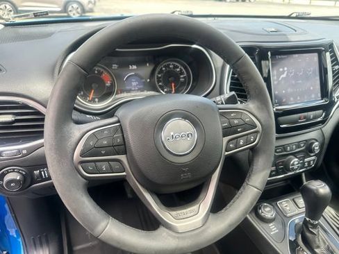 Used 2022 Jeep Cherokee Limited w/ Elite Package AWD/4WD image 25