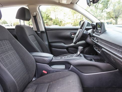 Used 2024 Honda HR-V LX image 17