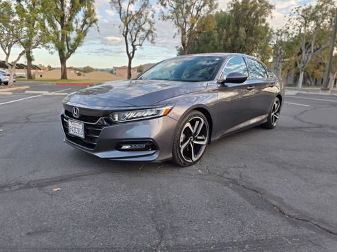 Used 2019 Honda Accord Sport image 1