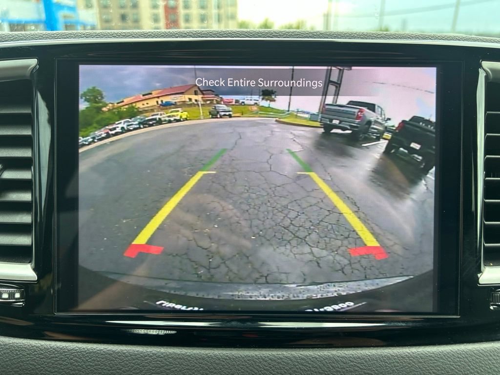 Used 2025 Chrysler Pacifica Select FWD image 29