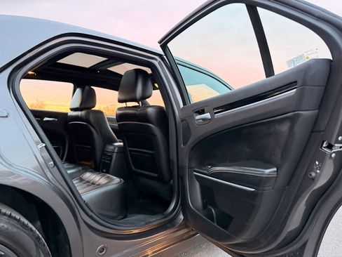 Used 2023 Chrysler 300 S image 22